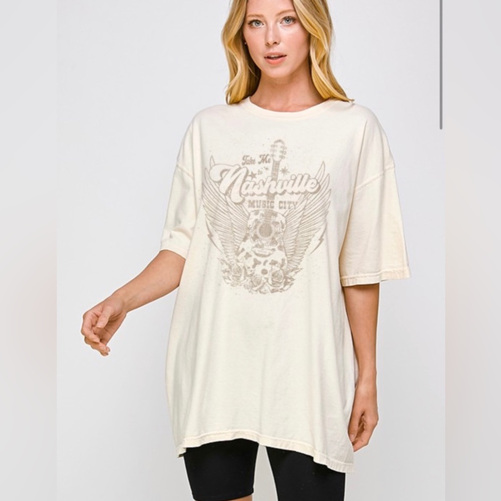 Oversized Graphic Tee - New